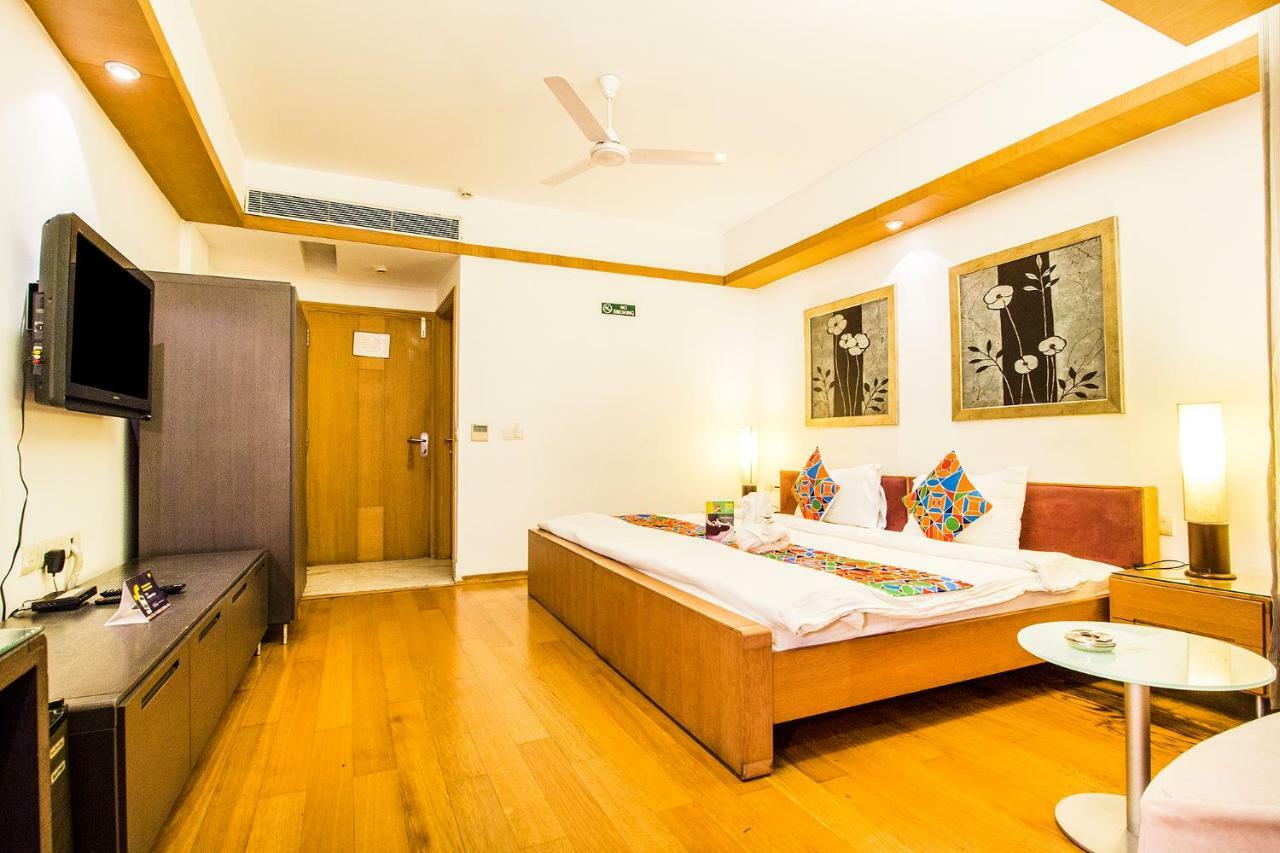 Fabhotel Raj Darbar Gurgaon Eksteriør billede