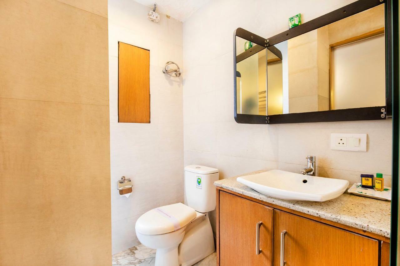 Fabhotel Raj Darbar Gurgaon Eksteriør billede