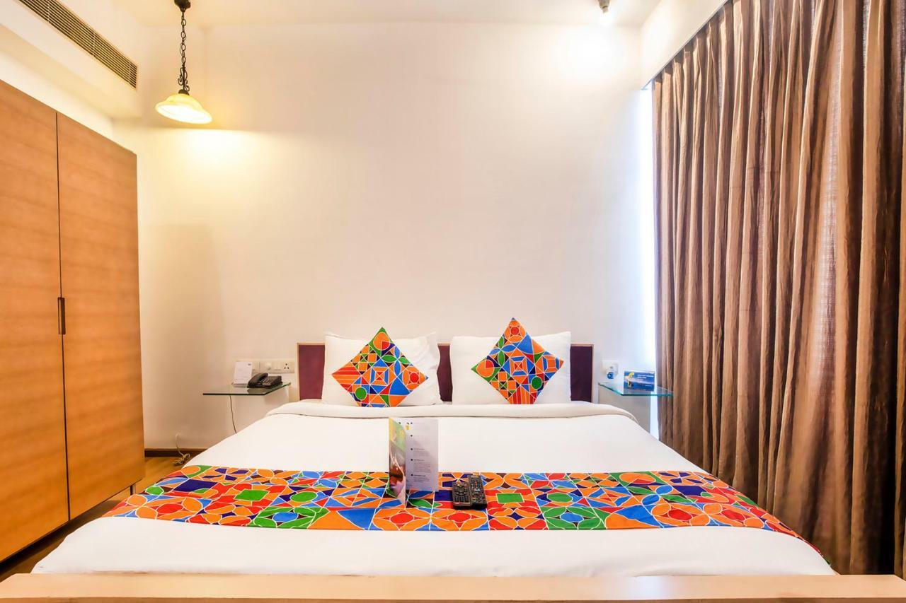 Fabhotel Raj Darbar Gurgaon Eksteriør billede