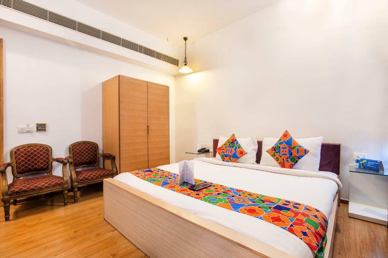 Fabhotel Raj Darbar Gurgaon Eksteriør billede