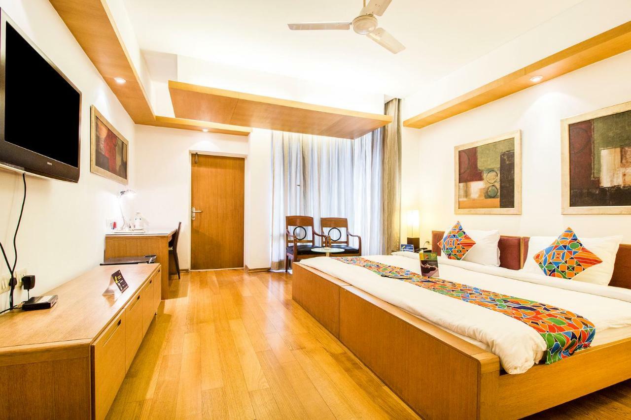 Fabhotel Raj Darbar Gurgaon Eksteriør billede