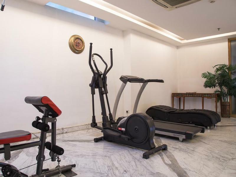 Fabhotel Raj Darbar Gurgaon Eksteriør billede